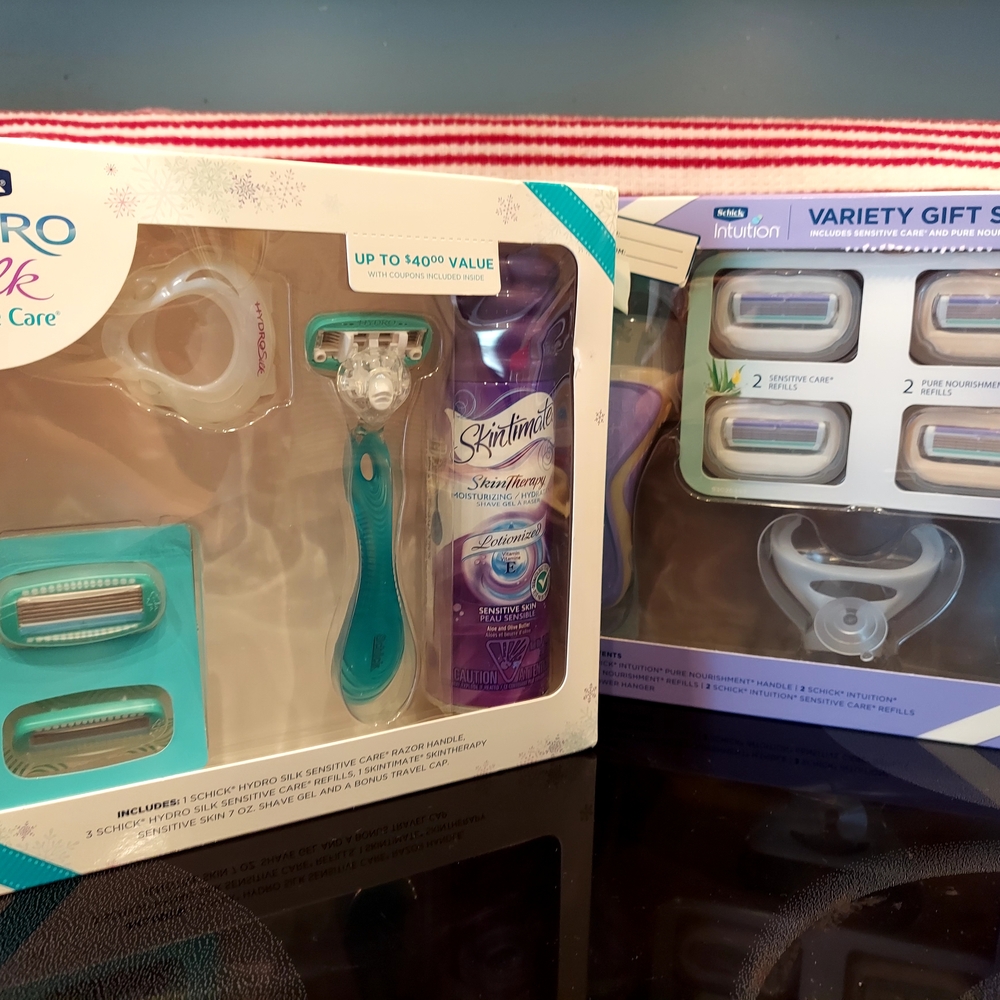 Schick Specialty Ladies Razor Gift Sets 🌼 🌸 2 For 1 Price!
